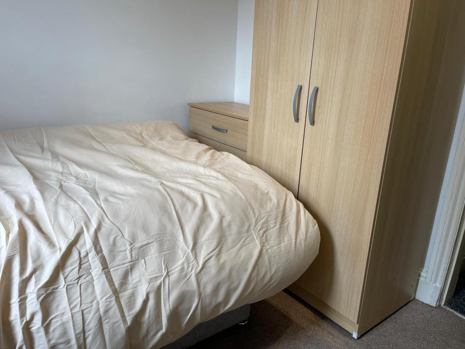 Town Centre, Very Convenient Newcastle-under-Lyme Εξωτερικό φωτογραφία